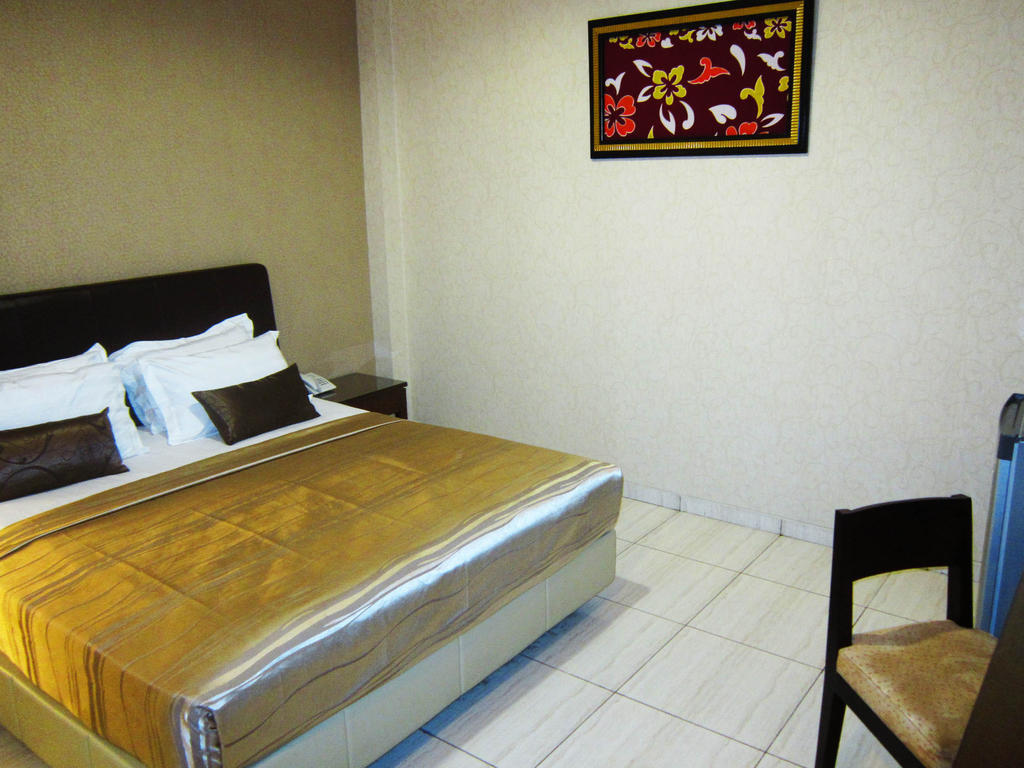 Hotel C3 Semarang Cameră foto