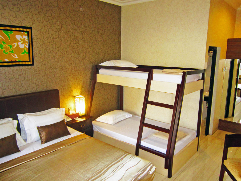 Hotel C3 Semarang Cameră foto