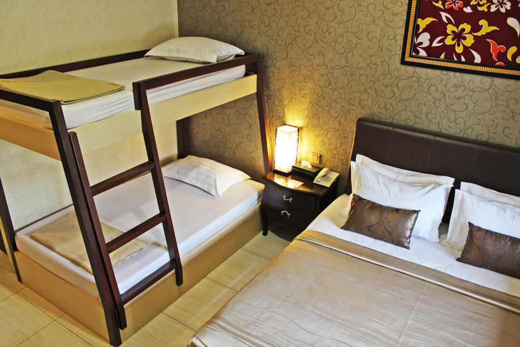 Hotel C3 Semarang Cameră foto